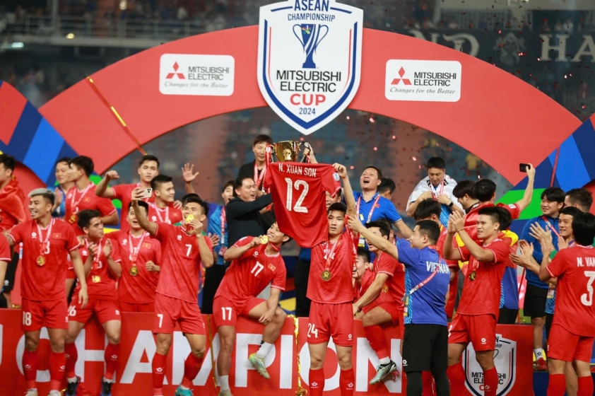 HLV Henrique Calisto Dâng Lời Chúc Mừng ĐT Việt Nam Vô Địch AFF Cup 2024