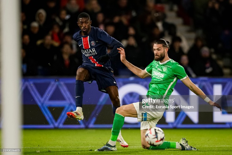 Dembélé tỏa sáng, PSG vượt qua St. Etienne với tỷ số 2-1