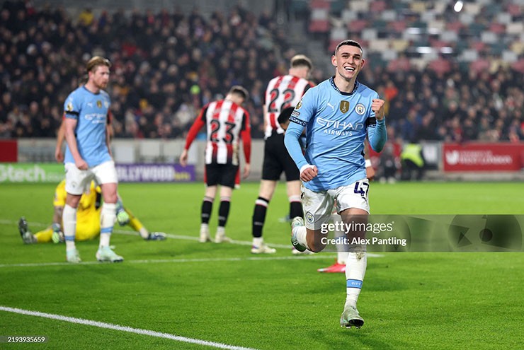 Man City hòa kịch tính trước Brentford: Hàng thủ trở thành điểm yếu chí mạng