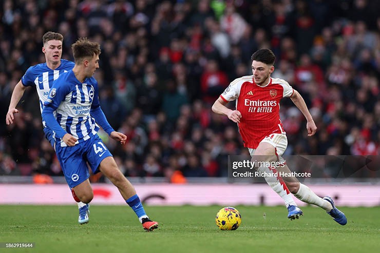 Arsenal đánh rơi chiến thắng tại sân Brighton với tỷ số 1-1 đầy tiếc nuối