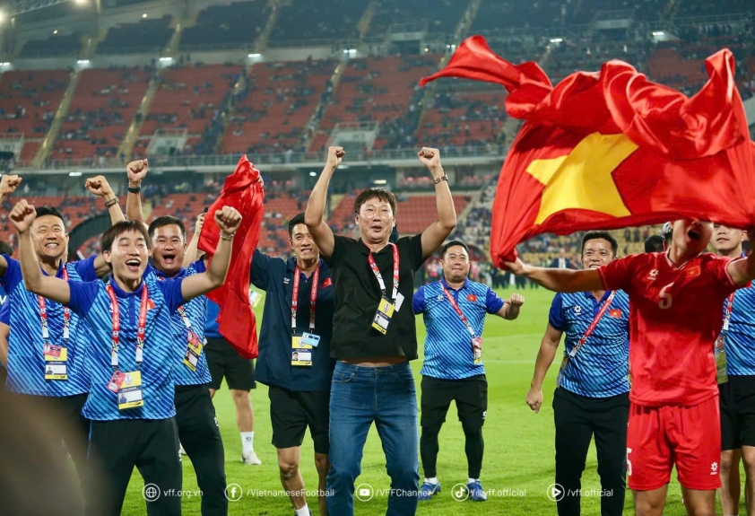 Việt Nam Sáng Ngời Danh Vọng, Vô Địch AFF Cup 2024 Trên Đất Thái Lan